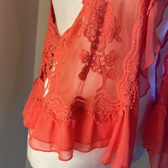 Umgee Pink Rose Lace Vest - Medium/Large - Picture 5 of 7